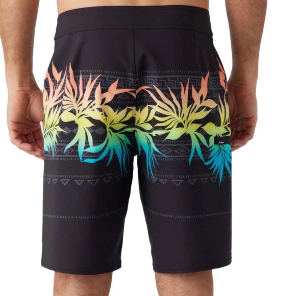 NWT! O’Neill Hyperfreak board shorts. At the knee. - Picture 2 of 13